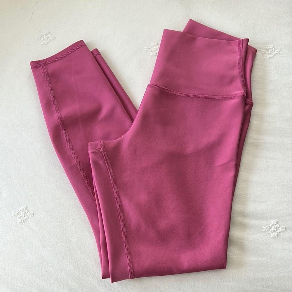 Alo Airlift leggings - brand new without tags Size Small 7/8 length